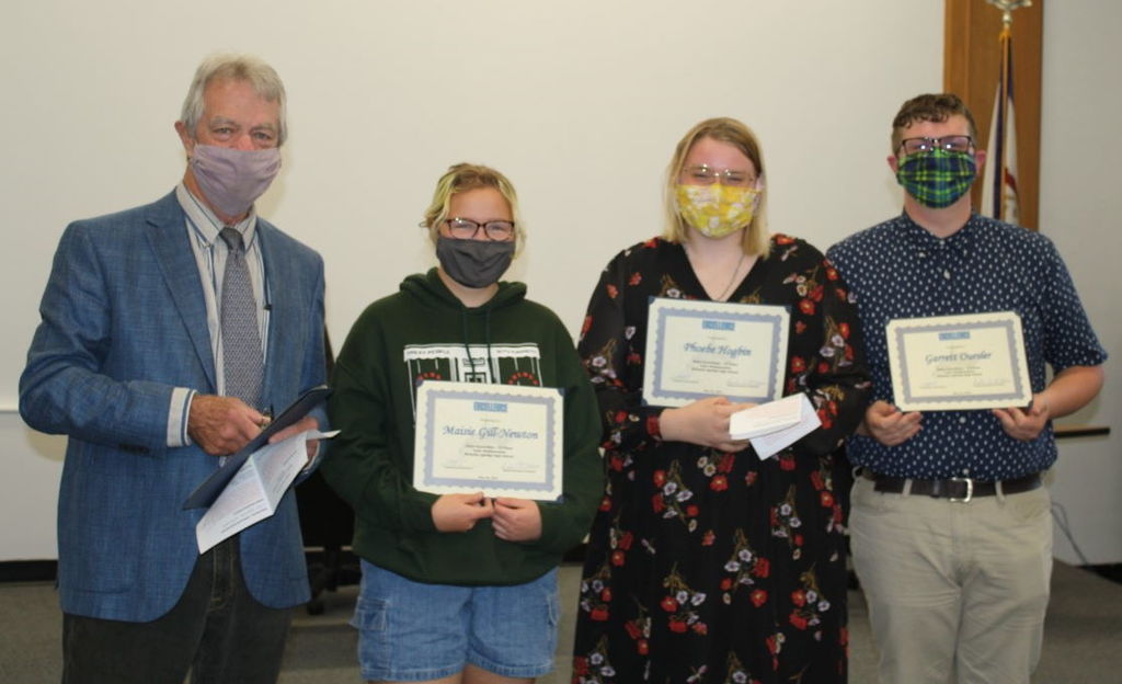 Pete Gordan with Masie Gill-Newton, Phoebe Hogbin, & Garrett Oursler